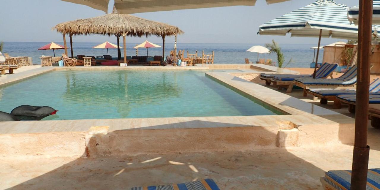 Bedouin Star Hotel Таба Екстериор снимка