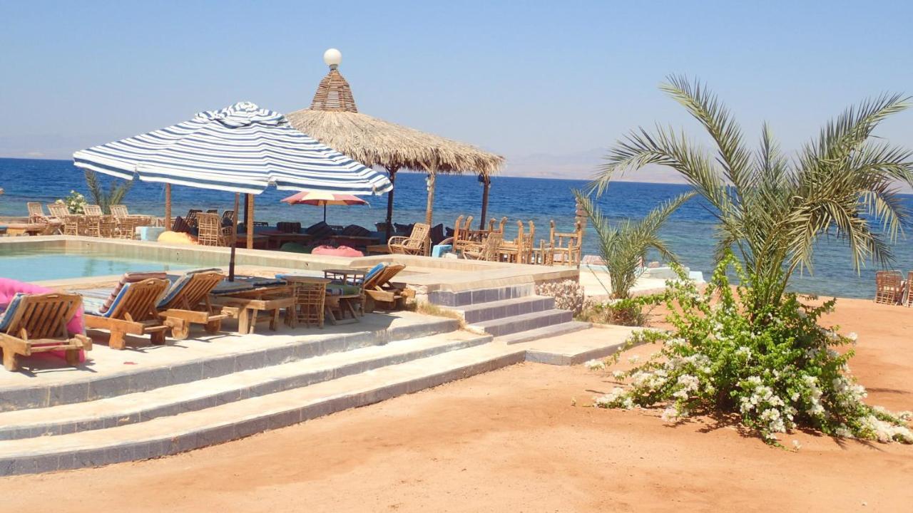 Bedouin Star Hotel Таба Екстериор снимка
