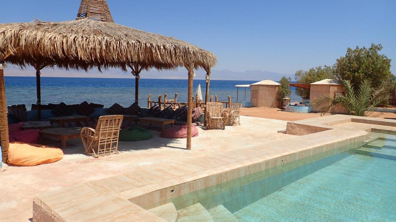 Bedouin Star Hotel Таба Екстериор снимка