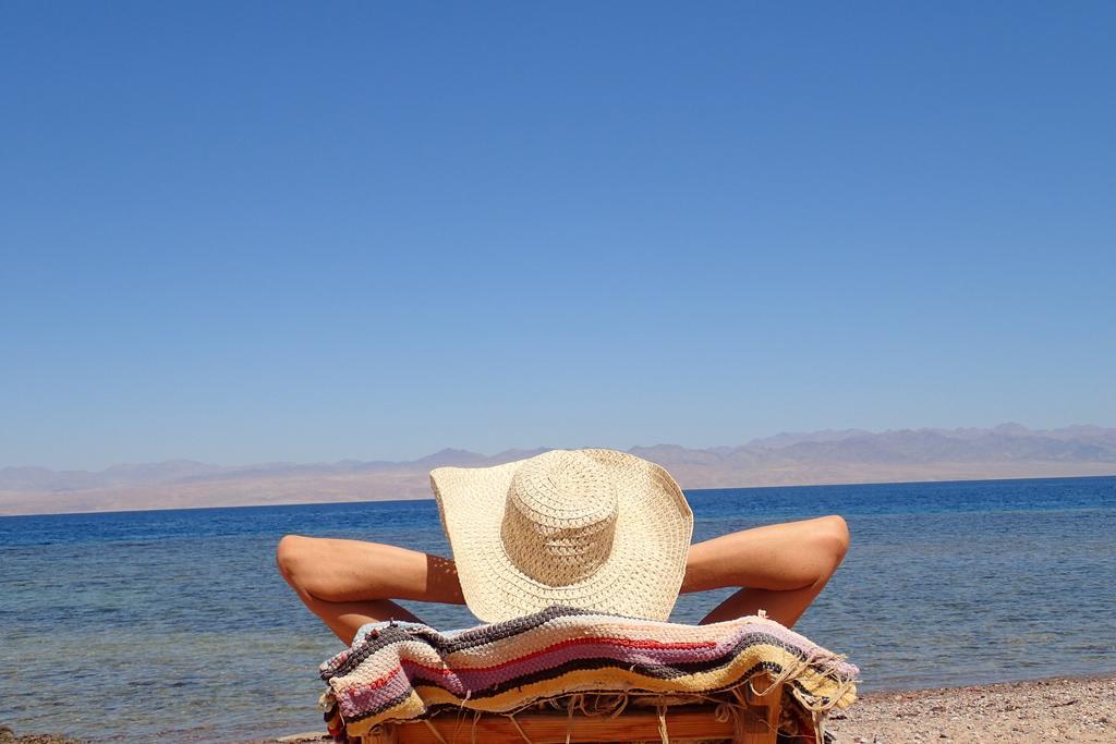 Bedouin Star Hotel Таба Екстериор снимка