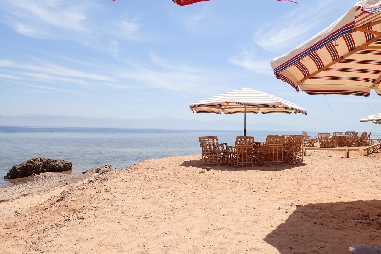 Bedouin Star Hotel Таба Екстериор снимка