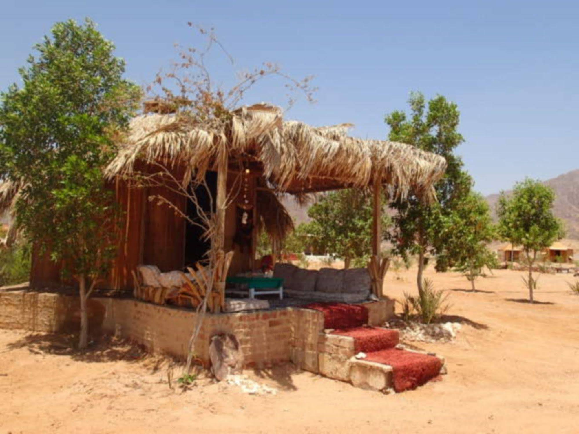 Bedouin Star Hotel Таба Екстериор снимка