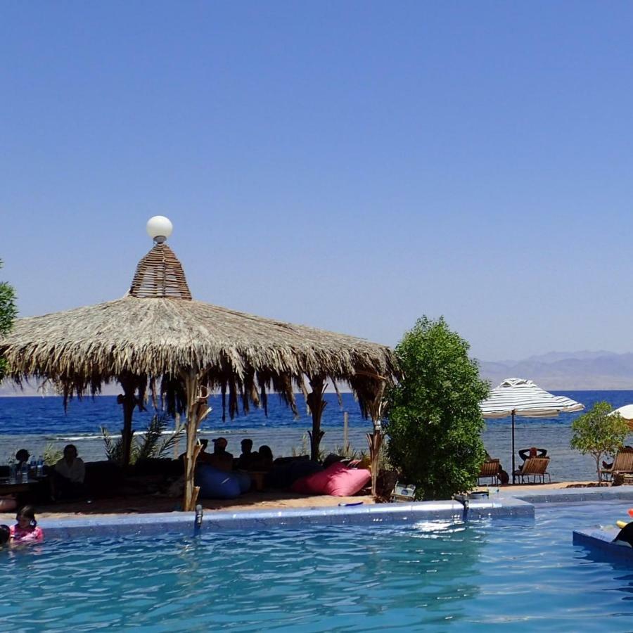 Bedouin Star Hotel Таба Екстериор снимка
